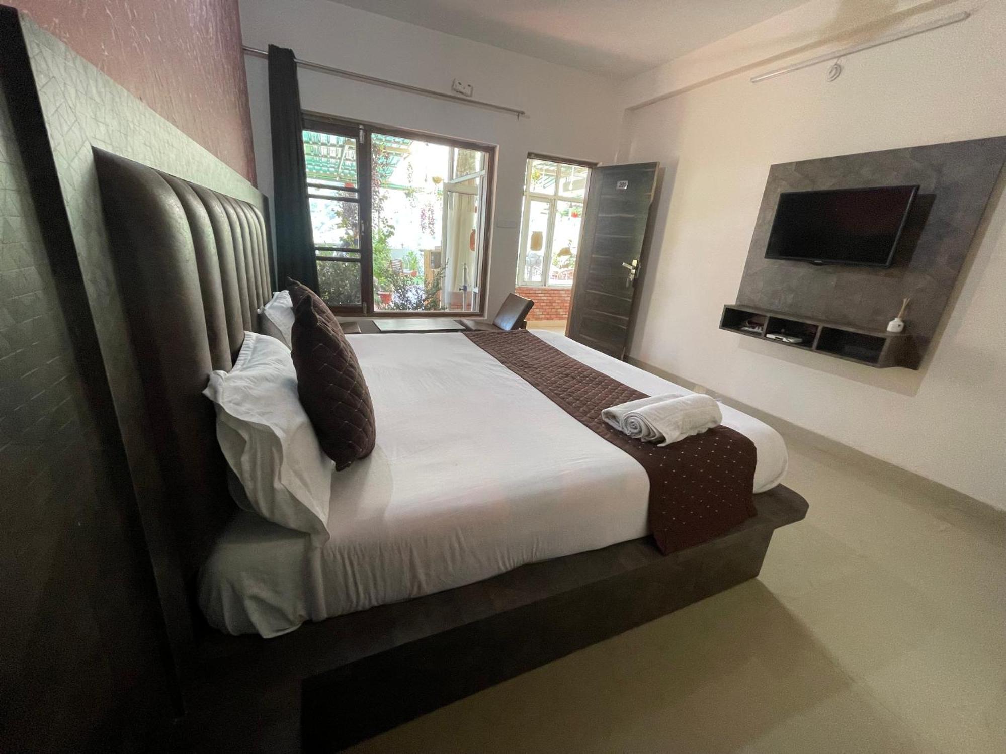 The Panda Hotel Dharamshala Exterior photo